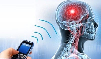 أضرار الهاتف المحمول على العلاقة الحميمة و صحة الإنسان