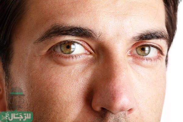تعرف على الأسباب التي تؤدي إلى الانتفاخ تحت العين وكيف تعالج هذا بالطرق الطبيعية